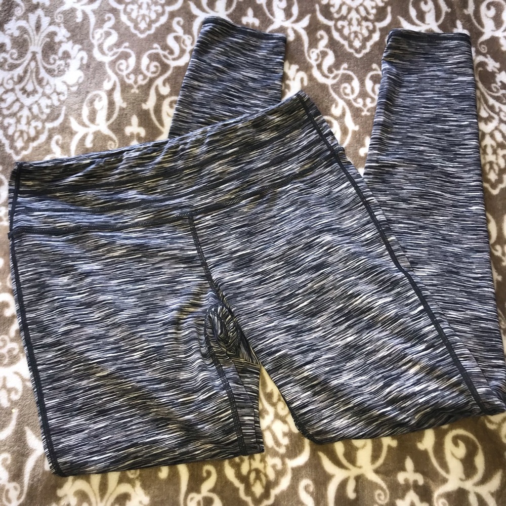 BUNDLE- 2 Pairs- Printed Leggings